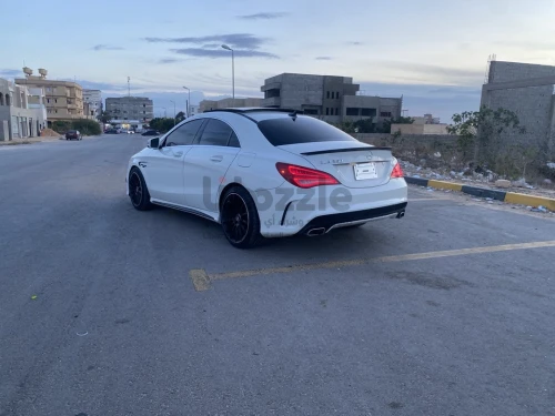 مرسيديس CLA250 بيع او افاري مع الشراي منقصروش