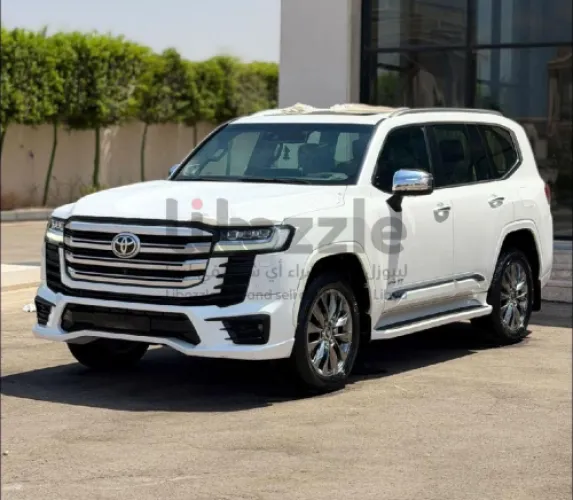 تويوتا لاندكروزر VXR 2024