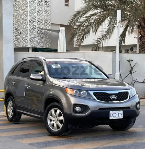 كيا سورينتو 2012