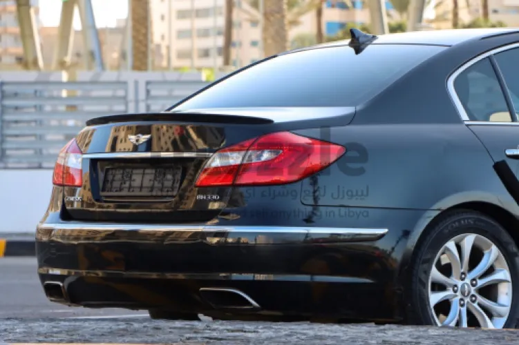 هونداي جنسس 2012