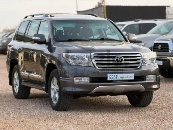 تويوتا لاندكروزر