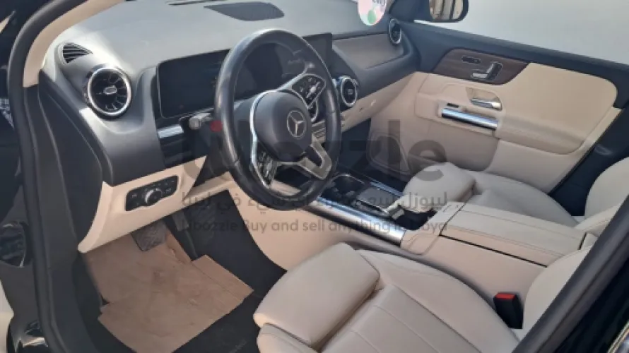 Mercedes GLA250 2021