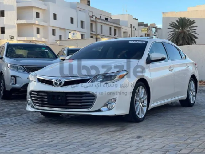 تويوتا افالون 2014
