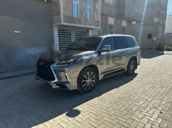 لكزس LX 570 2017