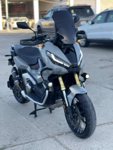 HONDA XADV750