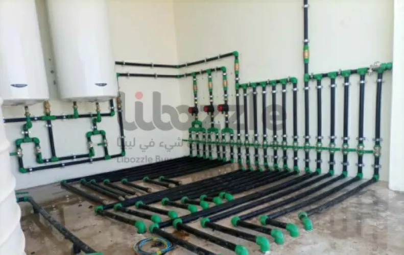 سباك سوري درجة اولى مستعد لكافة اعمال السباكة