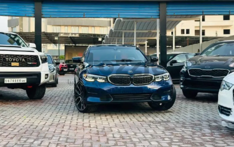 بي ام دبليو 330i 2020