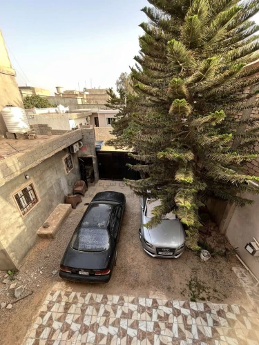 منزل للبيع دورين مفصول مع ملحق مفصول