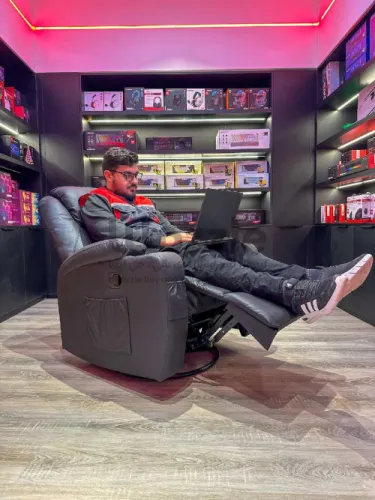 الناس العادية تختار كرسي… إنت تختار تجربة VIP 😌