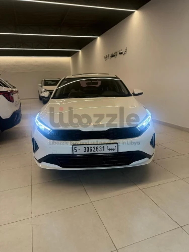 كيا K 3 2025