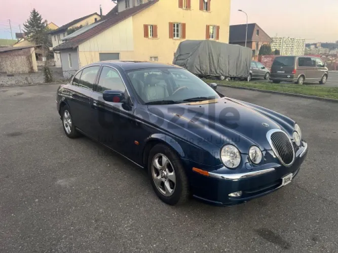 جاكوار اس تايب سويسرية كيف واصلة