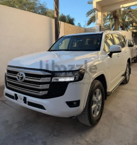 تايوتا لاندكروزر الوكيل 2023