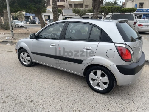 كيا ريو 2008