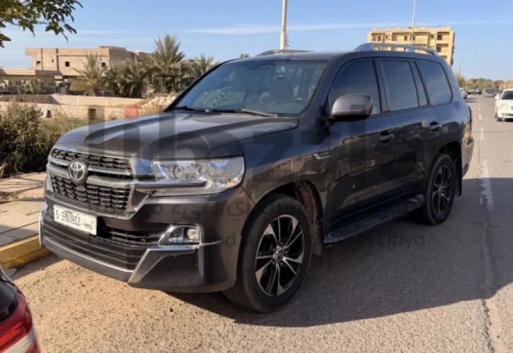 تويوتا لاند كروزر مكياج 2021 5.7