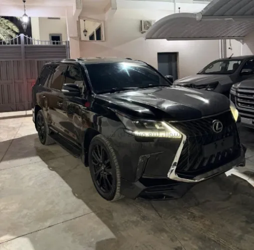 لكزس 2020 بلاك اديشن