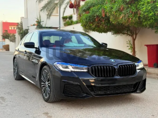 بي ام دبليو 530i