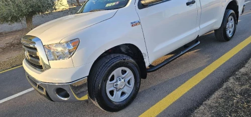 تويوتا تندرا 2013 فردة v8 5.7L