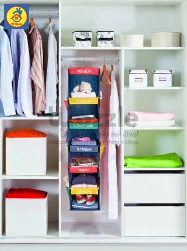 أرفف وجيوب متعدد الاستخدامات: يُستخدم للملابس