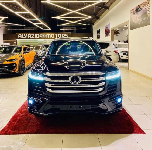تويوتا لاندكروزر VXR 2025