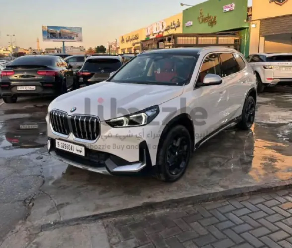 بي ام دبليو X 1 2024