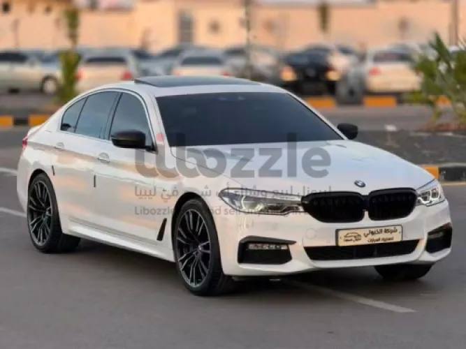 بي ام دبليو 530i