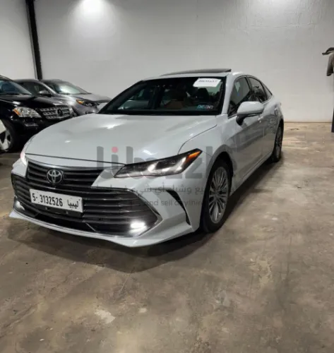 تويوتا افالون 2021