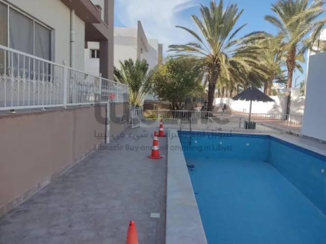 قست هاوس فاخر