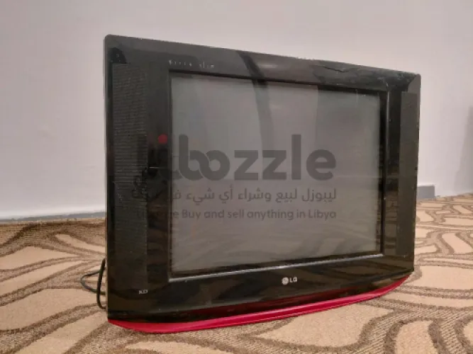 تلفاز قديم LG نوع الشاشة CRT الحجم 21 انش
