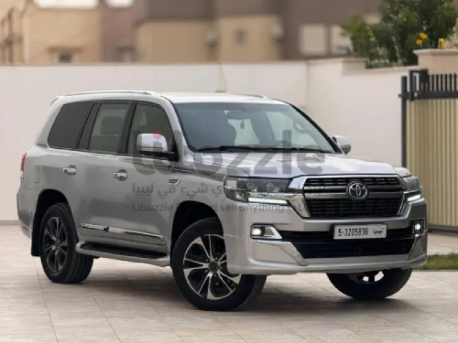 تويوتا لاندكروزر