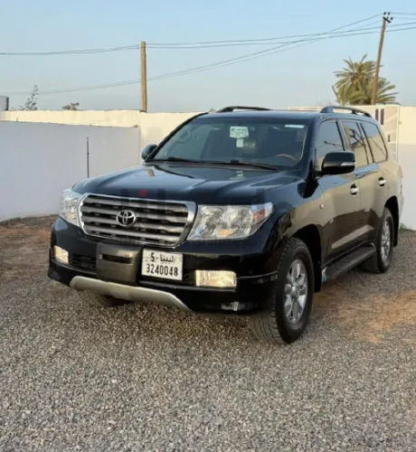 تايوتا لاندكروزر