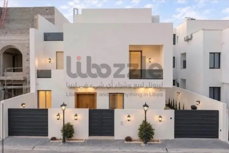 ✨فيلا فخمة بمساحة ارض285 ومسقوف 450