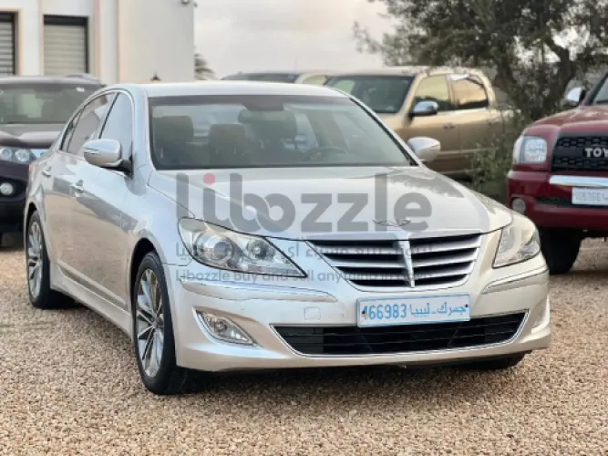 هونداي جينيسيس 2013