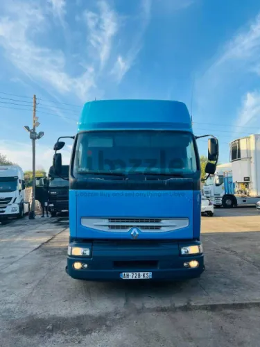 الـنوع* :رينو ✅
*محرك*:رينو كهربائي✊⚡