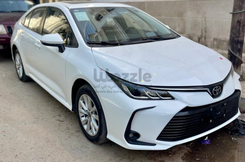 تويوتا كورولا صفار 2025 للبيع لتواصل 0912401333