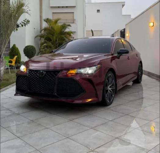 تويوتا افالون 2019