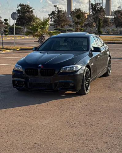 بي ام دبليو 528 2012