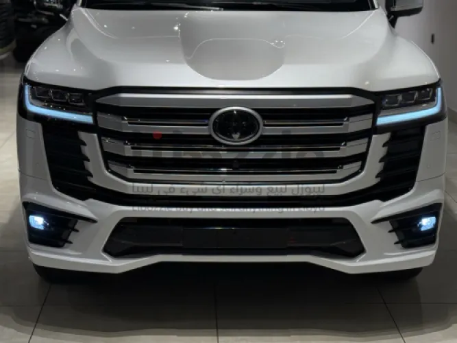 تويوتا لاندكروز VXR 2024