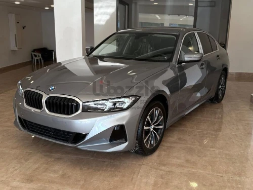 بي ام دبليو 320i 2023
