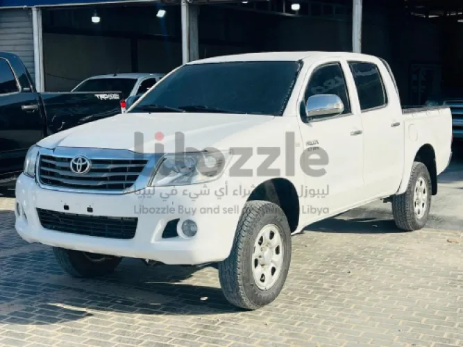 تويوتا هايلكس 27