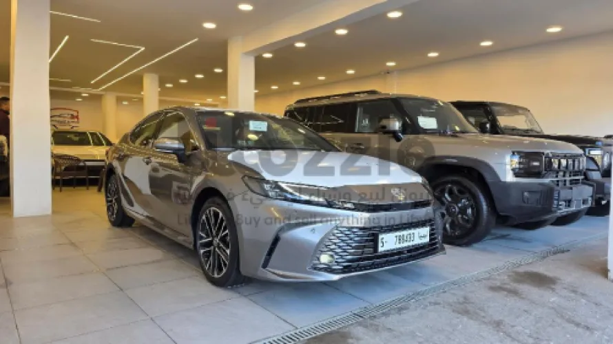 تويوتا كامري الوكيل فل 2025