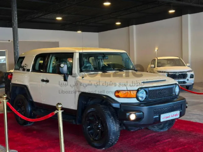 تويوتا FJ 2023