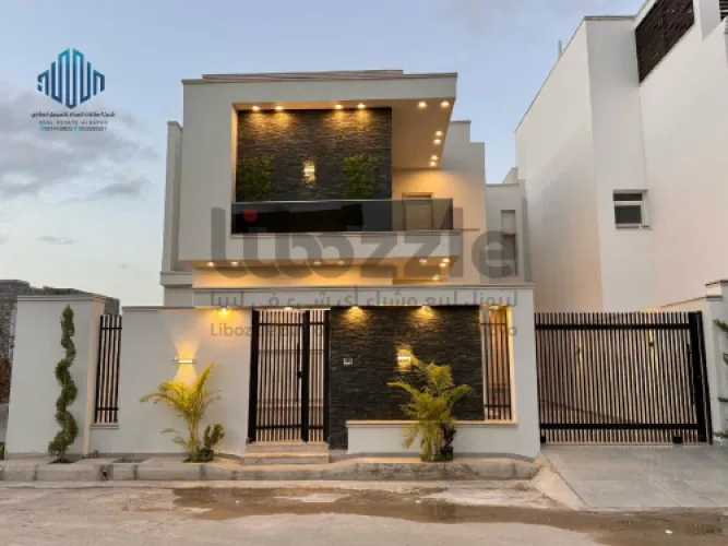 فيلا دورين و ملحق و بدروم للبيع 🇱🇾