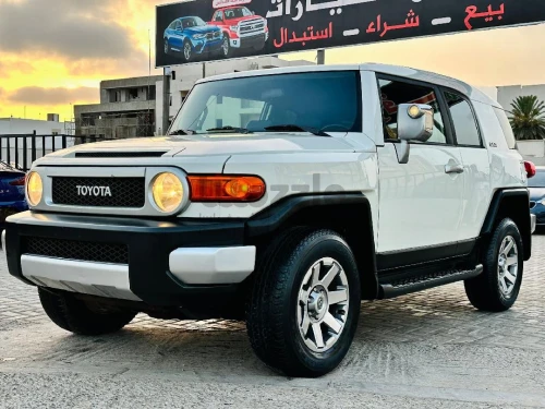 تويوتا FJ 2014