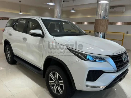 تويوتا FORTUNER  4x4 2024