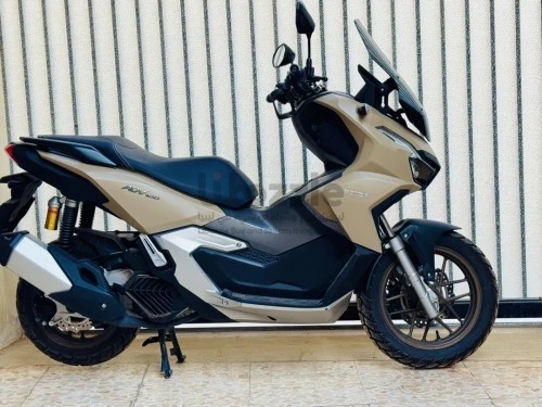 هوندا adv160