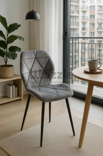 كرسيين جلد باللون الرصاصي الغامق