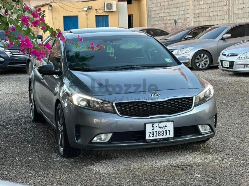 كيا فورتي 2017