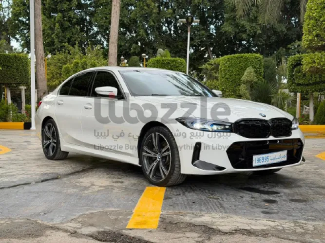 بي ام دبليو 330i 2020