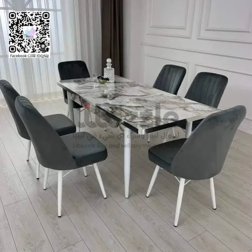 طاولات طعام أنيقة وعملية