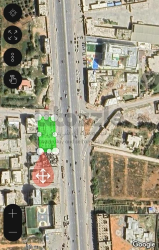 قطعة ارض تجارية